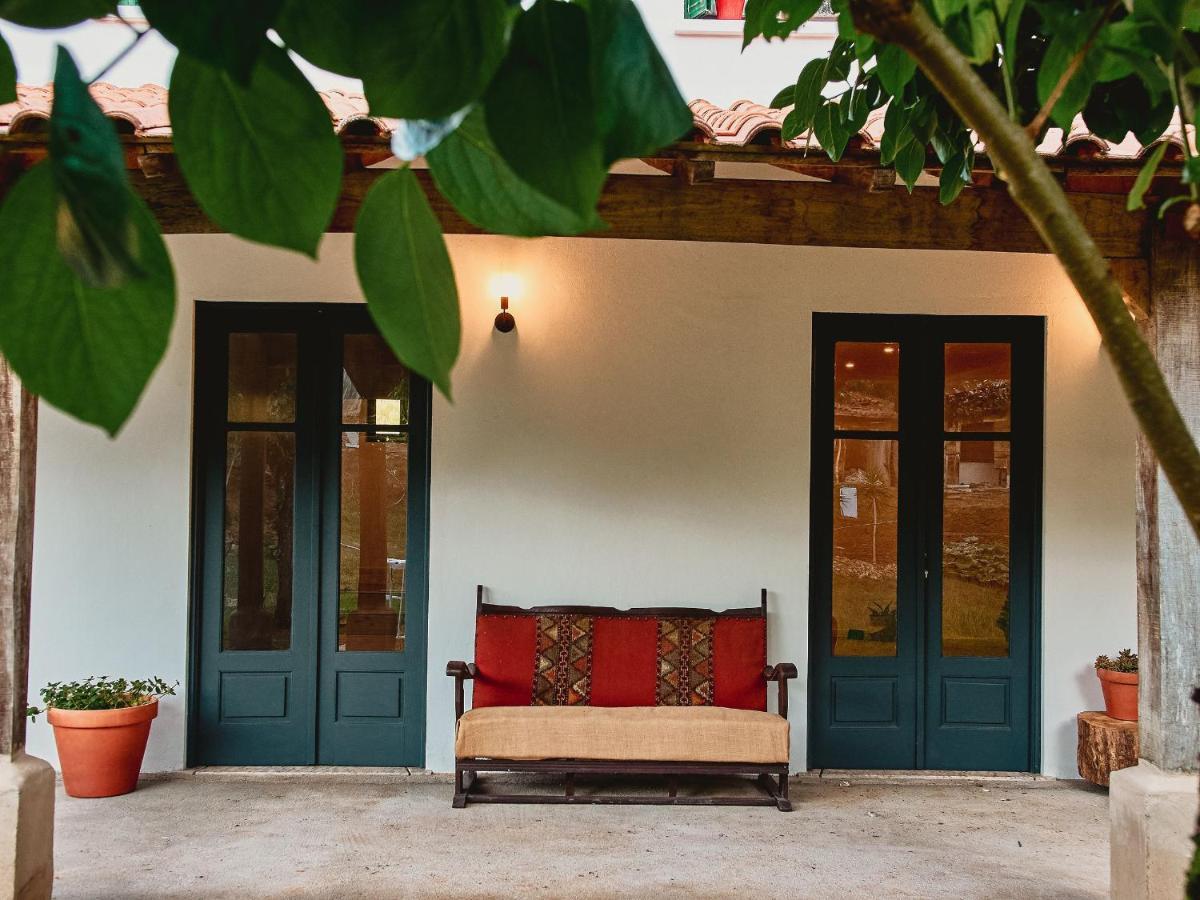 Epicos House, Your Home Away From Home. Nogueira  Buitenkant foto